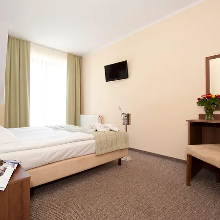 Puchacz - אתר נופש 4*