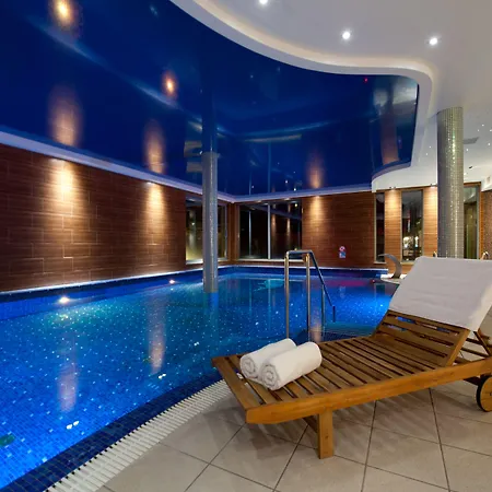 Puchacz - אתר נופש 4*